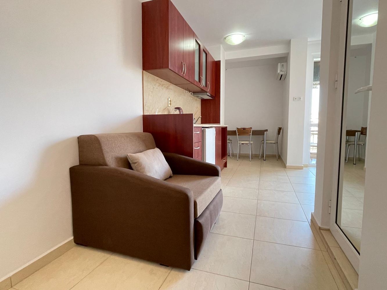Stylish furnished studio in a year-round complex in Sunny Beach, 400 meters from the beach