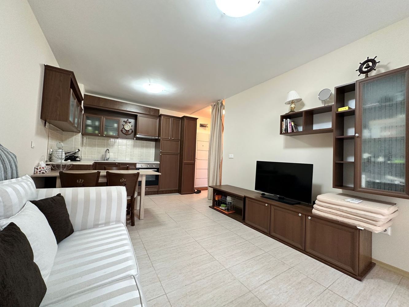 Cozy One-Bedroom Apartment Just Steps from Kavatsi Beach – Comfort, Tranquility and Mediterranean Atmosphere by the Sea