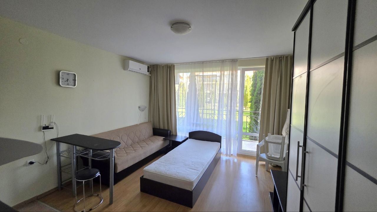 Practical and cozy studio in Sunny Beach – comfort and tranquility with a pool view