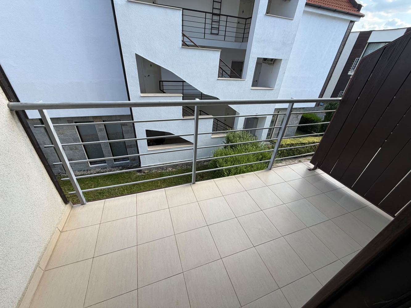 Spacious two-bedroom apartment with sea and mountain views in a beautiful gated complex near the sea