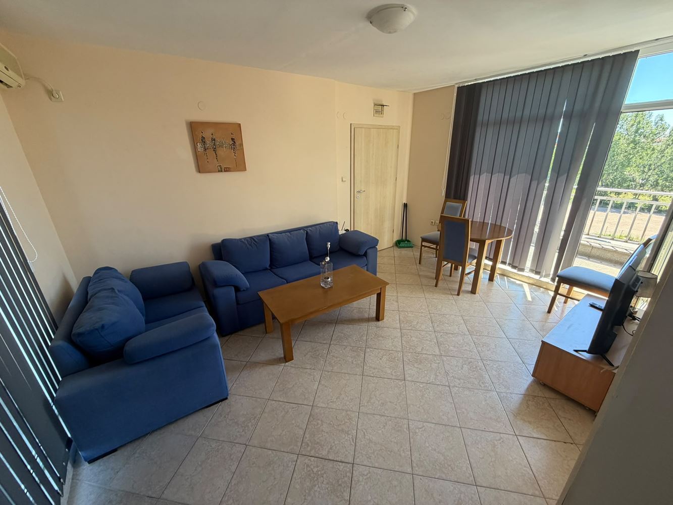 Spacious One-Bedroom Apartment in a Prestigious Gated Complex Near the Beach in Sunny Beach