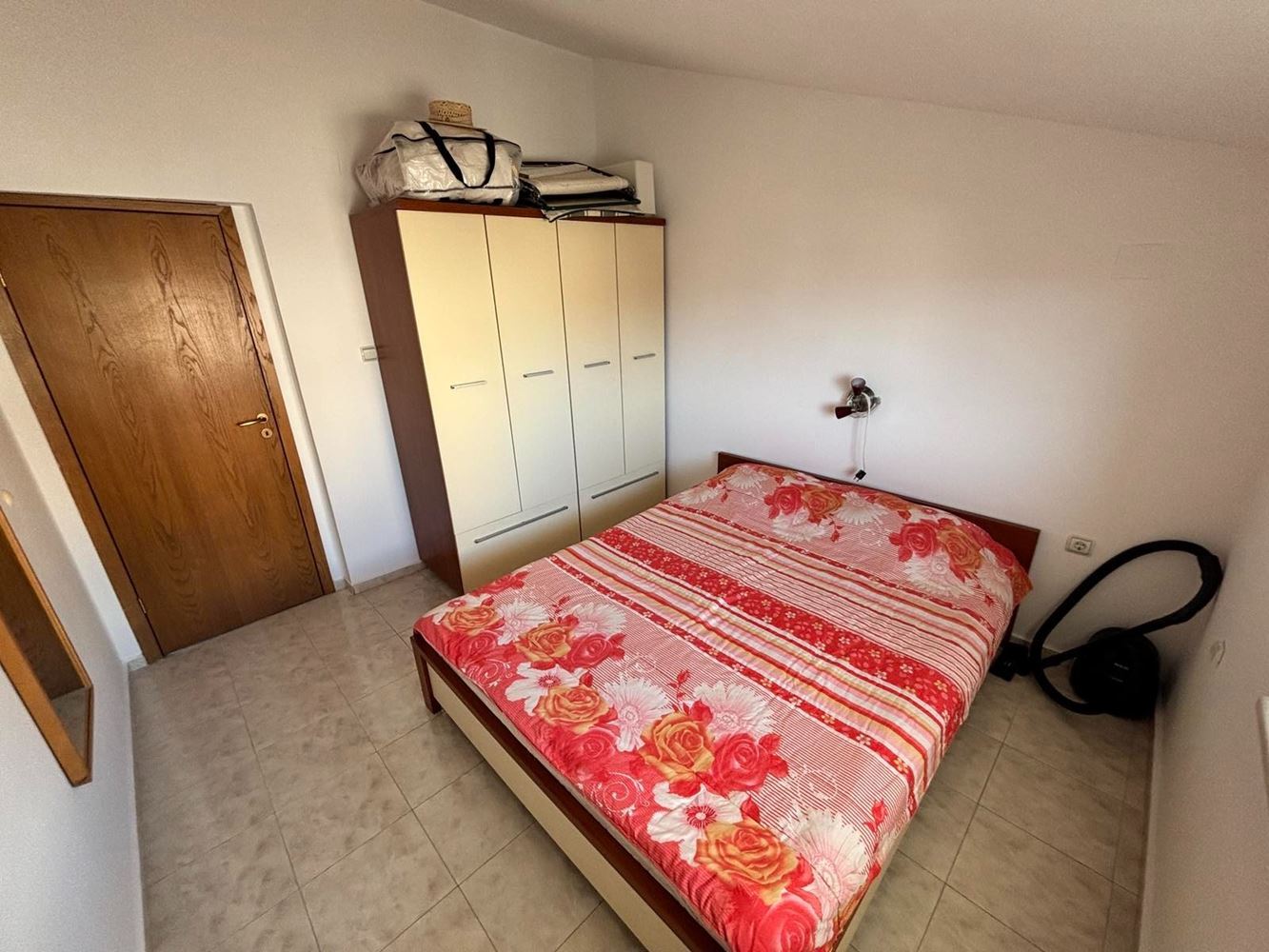 Panoramic sea-view three-bedroom? apartment in Sveti Vlas