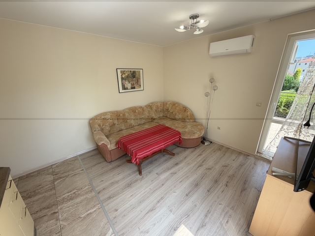 Cozy one-bedroom apartment with a huge terrace in Ravda – your own private space by the sea