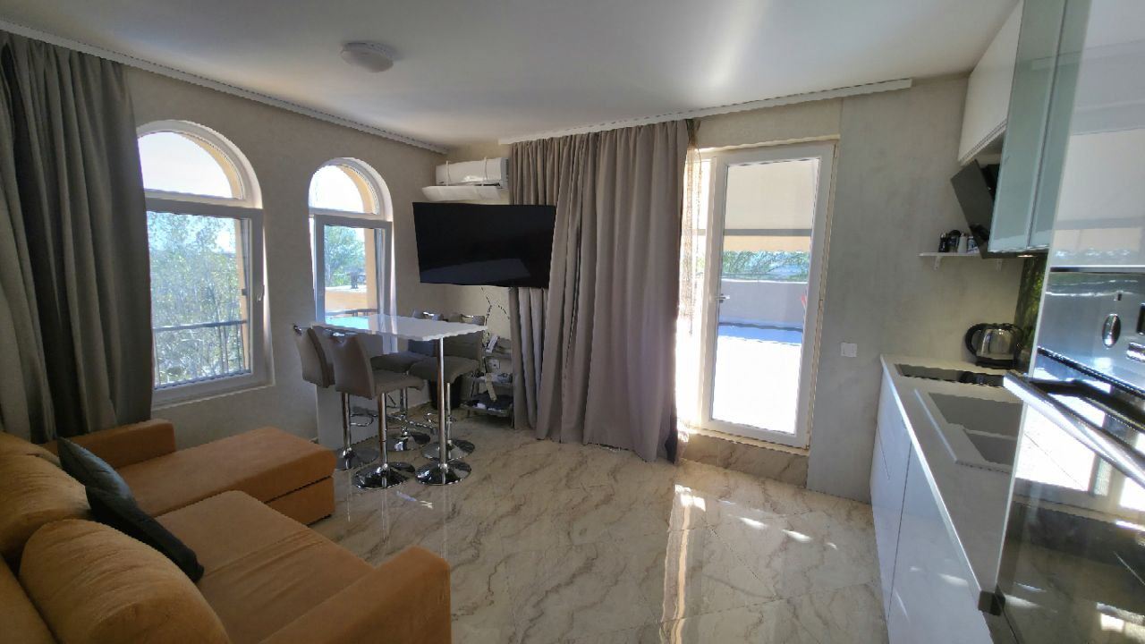 Three-room Apartment with a Large Panoramic Terrace in a Stylish Complex in Sunny Beach
