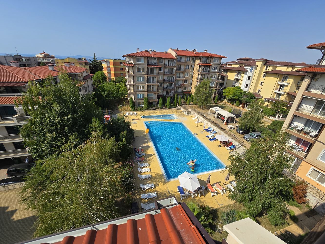 Space, Comfort and a Pool View – Your New Home in Ravda