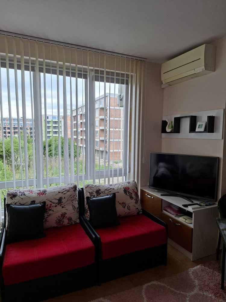Spacious and fully furnished studio in Pomorie – only 300 meters from the sea