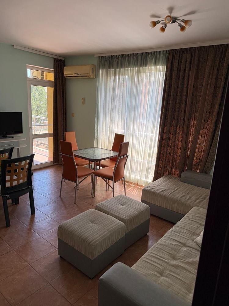 Spacious One-Bedroom Apartment in Sunny Beach – South-Facing and Excellent Amenities in the Complex