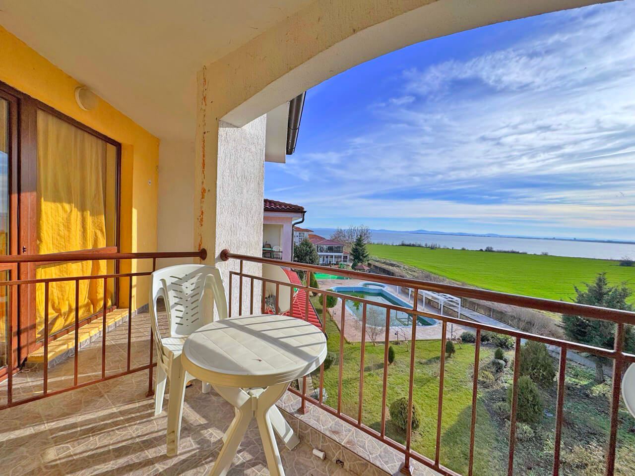One-Bedroom Apartment with Sea View in Ravda – Comfort and Tranquility in a Well-Maintained Complex