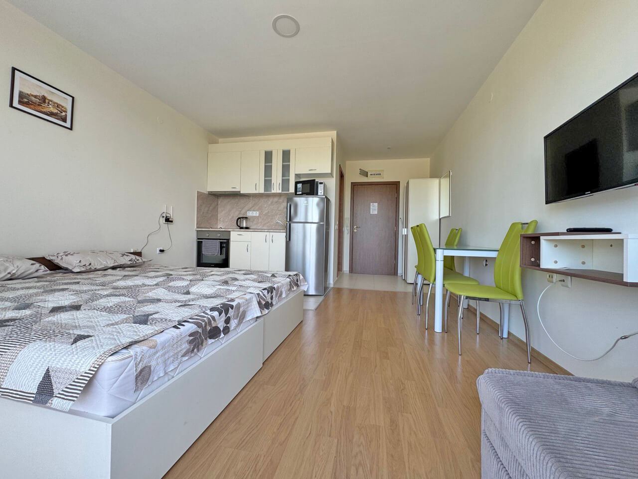 Spacious Studio in an Excellent Complex Near the Aquapark in Sunny Beach – Ready for Use or Investment