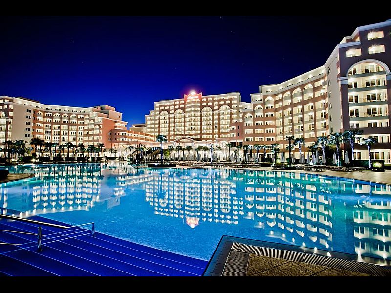 Apartment with an Impressive Sea Panorama on the First Line in Sunny Beach