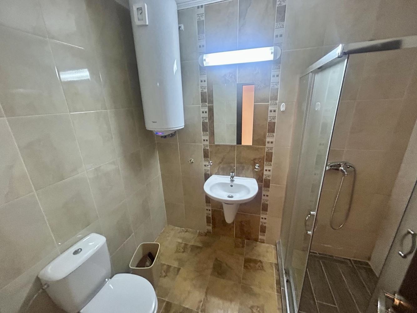 Spacious three-room apartment with pool view and excellent amenities in Nessebar