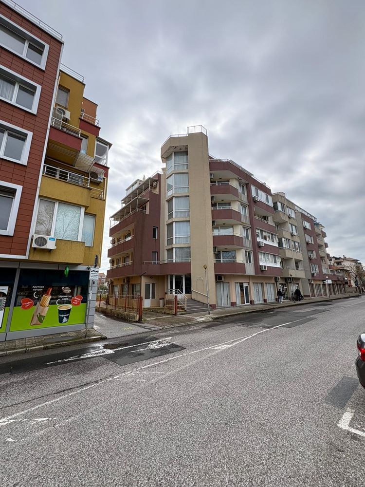 Furnished studio in Pomorie – excellent location, 400 m from the sea and the city center