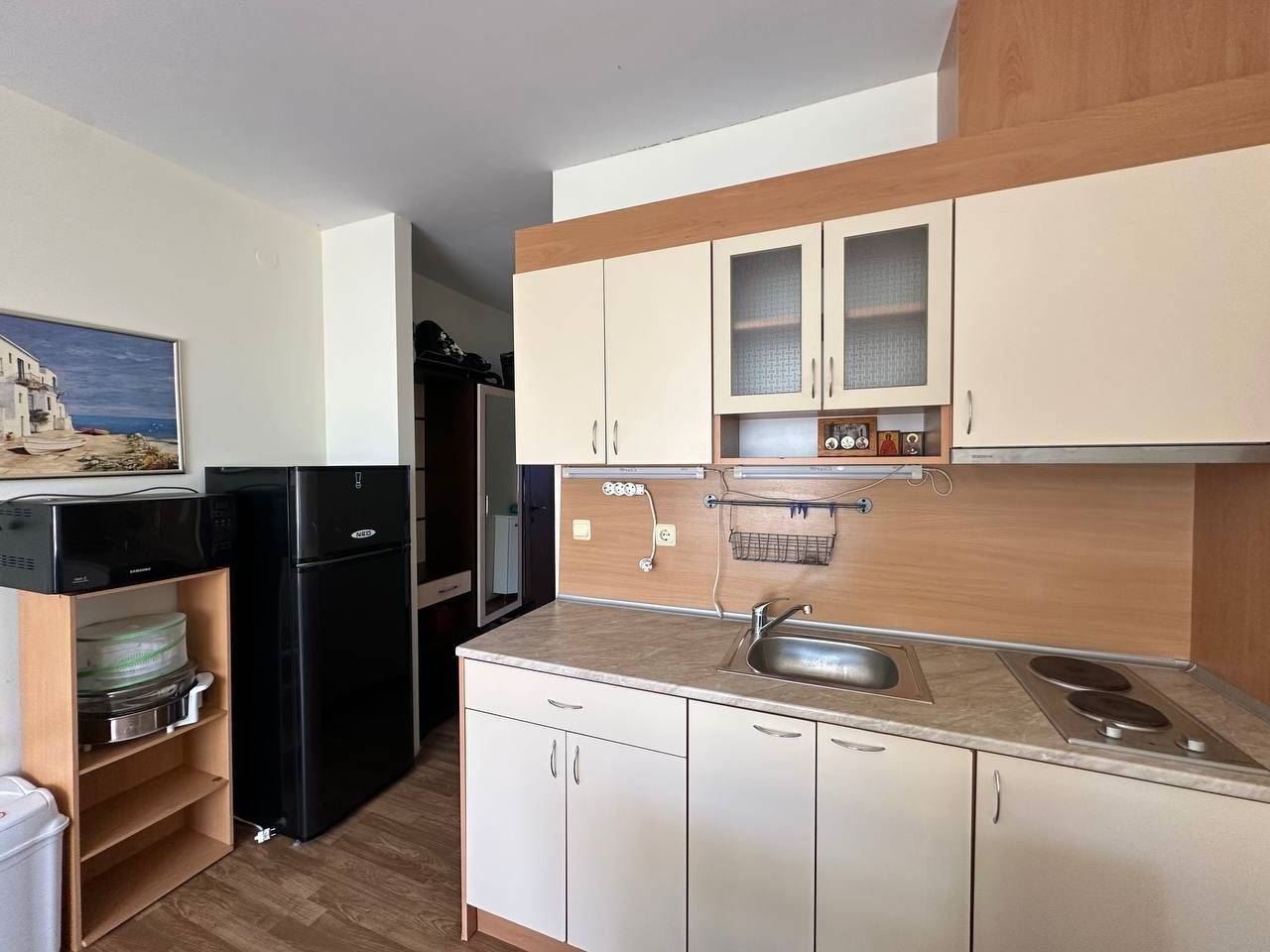 Cozy One-Bedroom Apartment in Ravda with Direct Access to the Pool Area