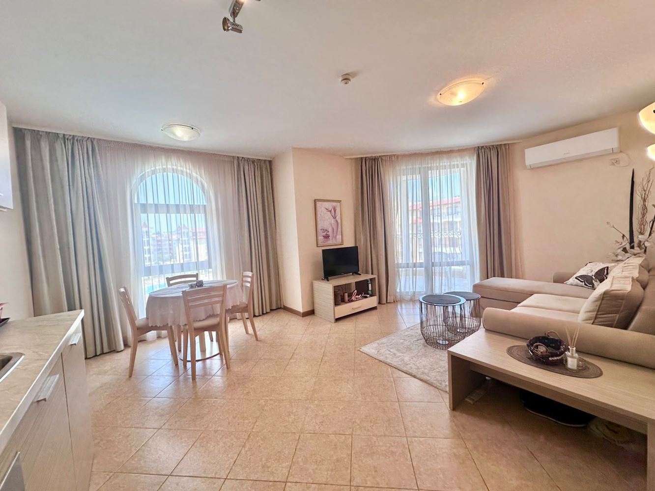 Unique One-Bedroom Apartment with Balcony and Pool View in a Prestigious Complex in Sunny Beach