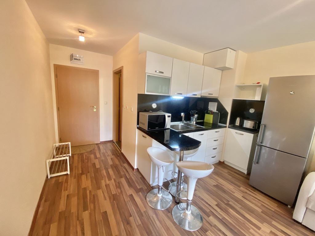 Excellent studio with pool view in Sunny Beach – ready for living or investment