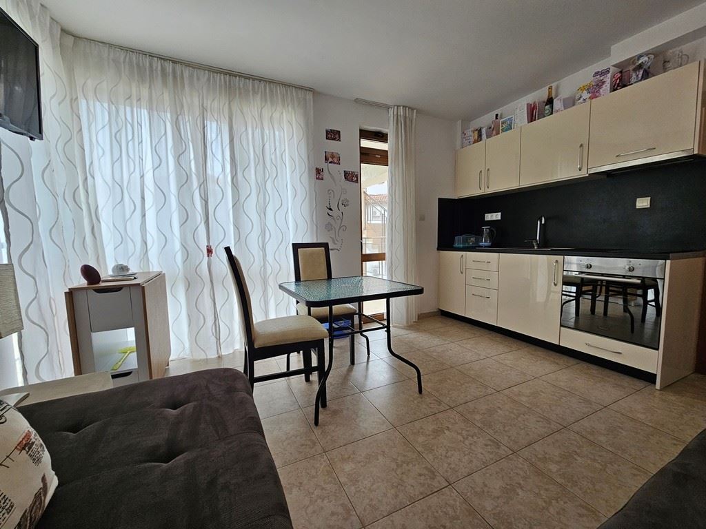 One-bedroom apartment with a sea atmosphere in the heart of Sveti Vlas