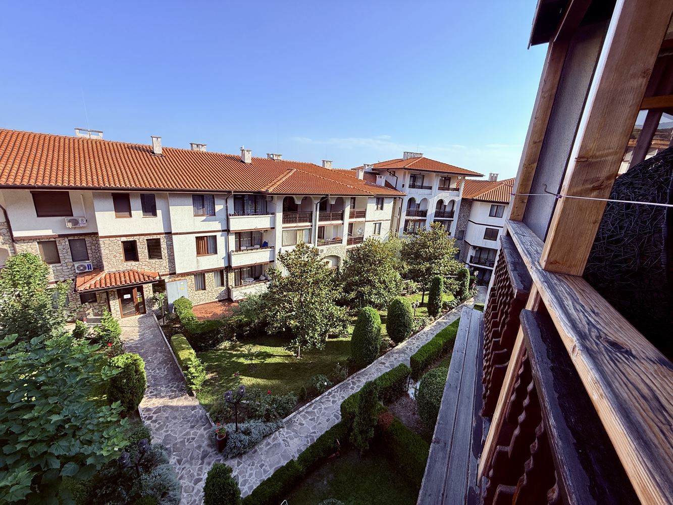 First-Line Apartment in Sveti Vlas – Stylish Property Near the Beach and Marina Dinevi Yacht Port