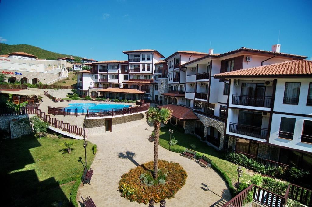 First-Line Apartment in Sveti Vlas – Stylish Property Near the Beach and Marina Dinevi Yacht Port