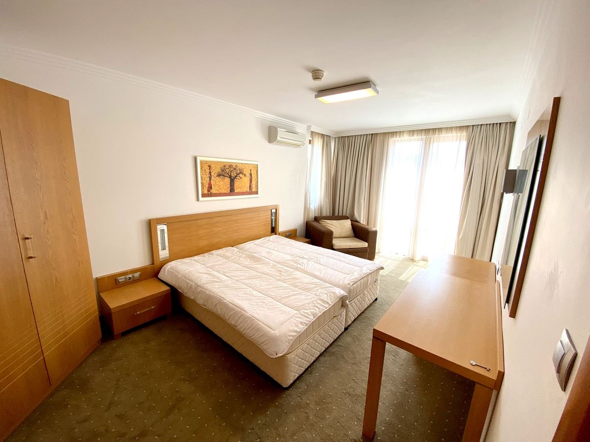 One-bedroom apartment on the first sea line in Ravda – luxury, nature, and impressive pool view