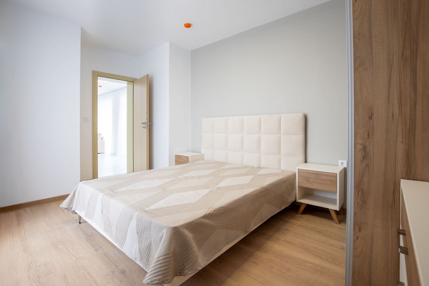 Luxury one-bedroom apartment just 50 m from the sea in a modern complex in Aheloy