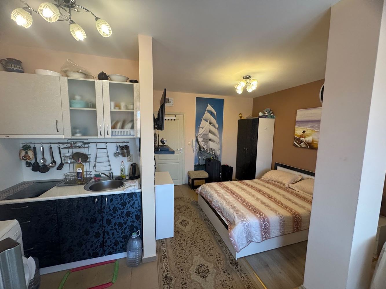 Cozy studio in the heart of the Old Town of Pomorie – only 300 m from the sea