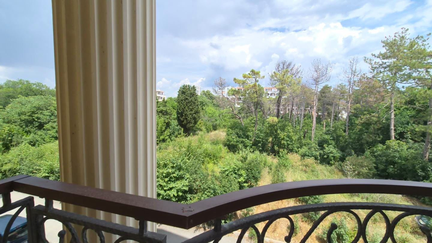 Furnished studio just steps from the South Beach in Pomorie – low maintenance fee, ready to move into