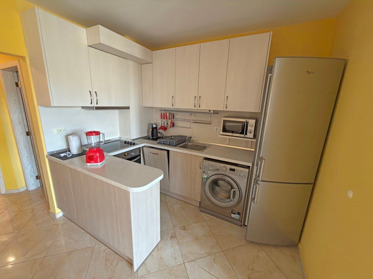Three-Room Apartment with Sea Views, 200 Metres from the Beach in Pomorie