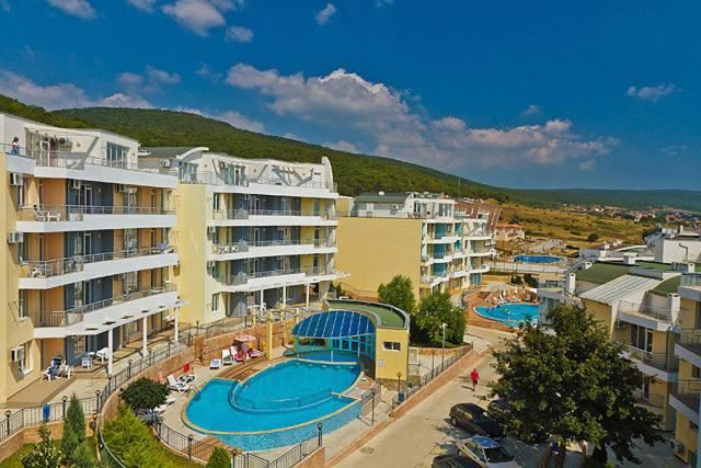 Small One-Bedroom Apartment with Direct Access to the Swimming Pool – A Cozy Property in a Complex with Extensive Facilities near Sunny Beach