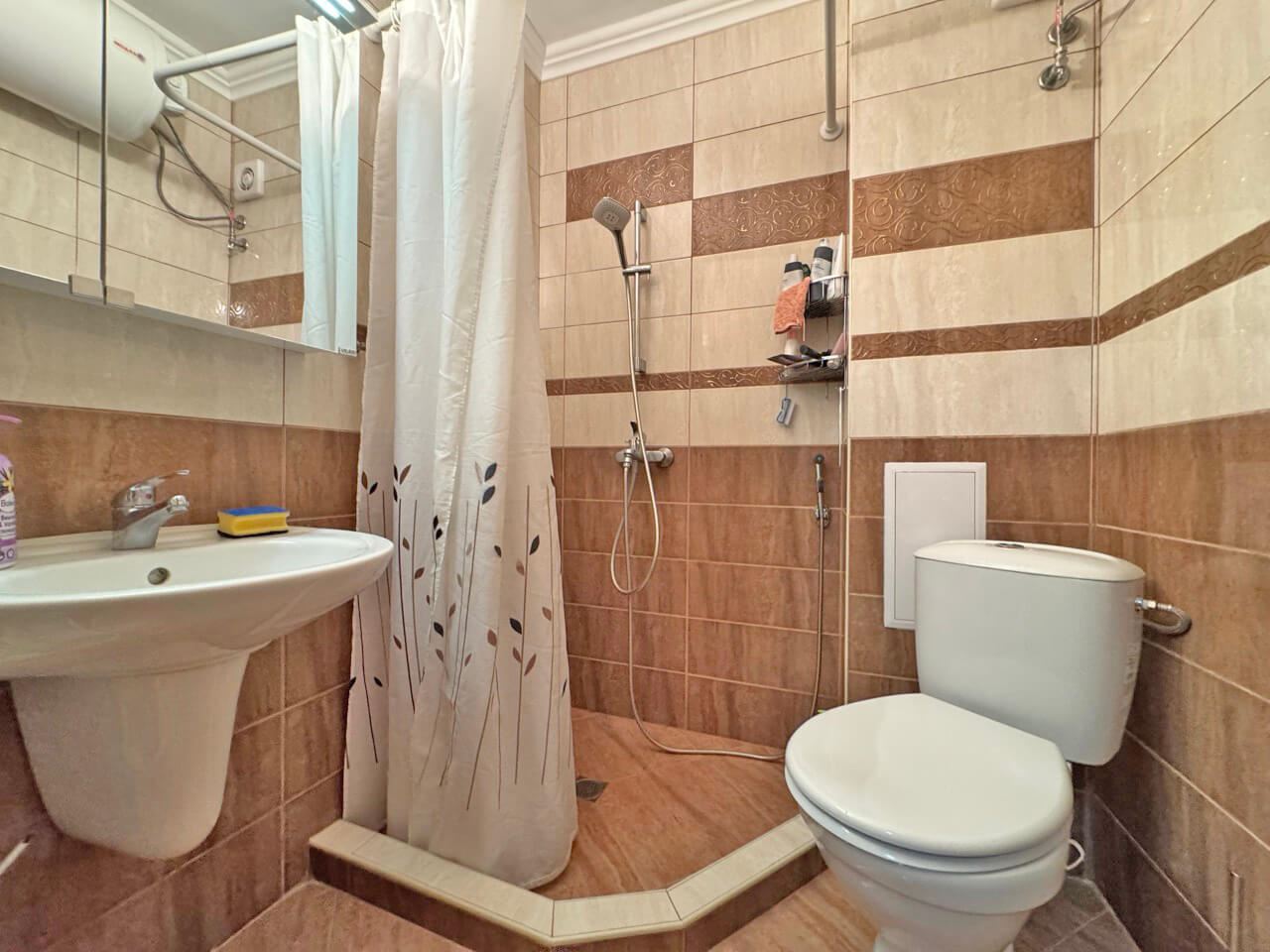 Two-bedroom apartment in Sunny Beach – fully furnished, with swimming pool and excellent investment potential