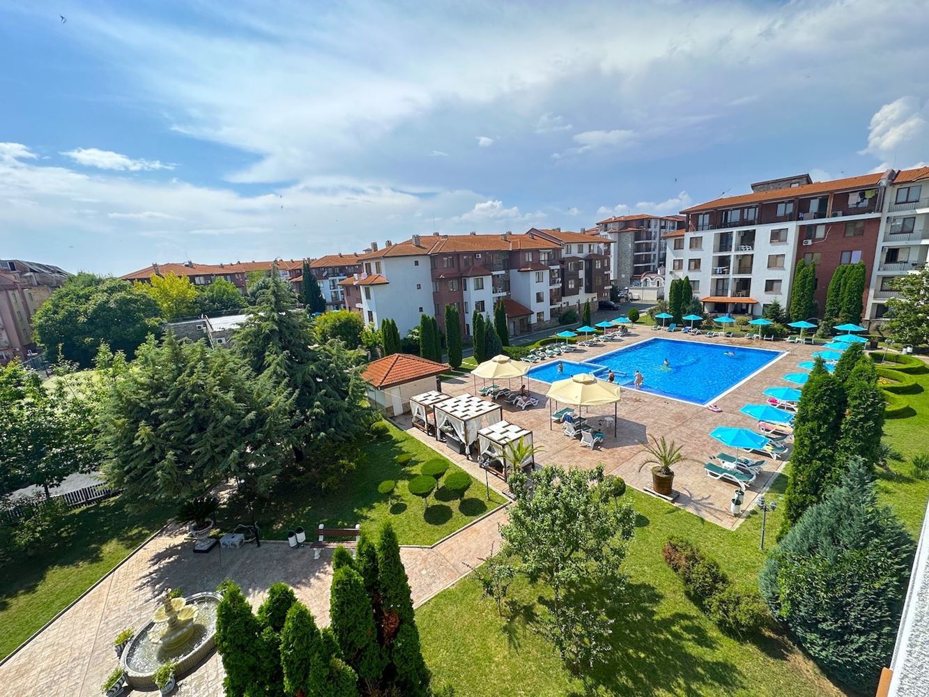 Spacious apartment with two bedrooms and views of nature in Nessebar