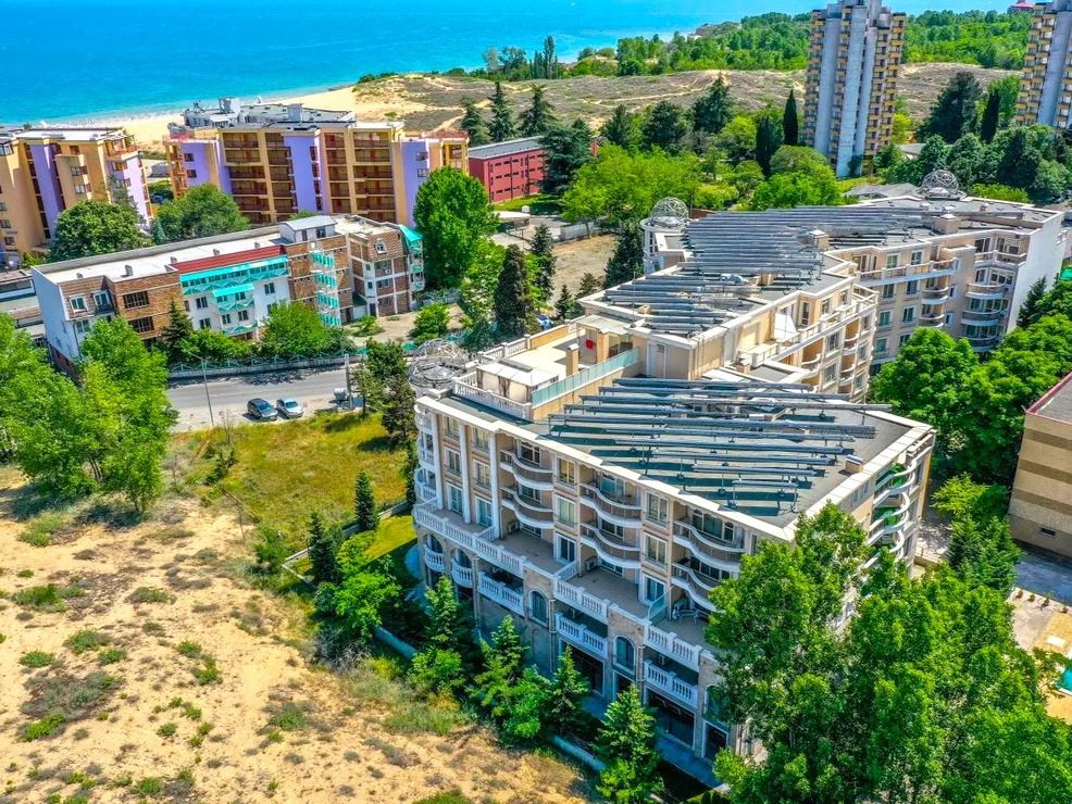 Spacious Two-Bedroom Apartment 100 Meters from the Beach in Nessebar