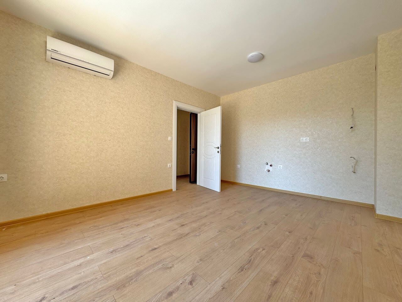 Sunny Beach: New One-Bedroom Apartment with a Beautiful Pool View