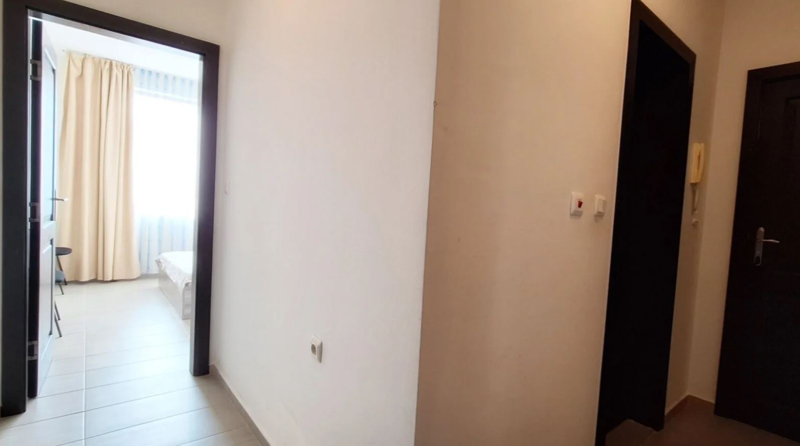 One-Bedroom Apartment on the First Sea Line in Sveti Vlas – Cozy Property with Pool and Sea View