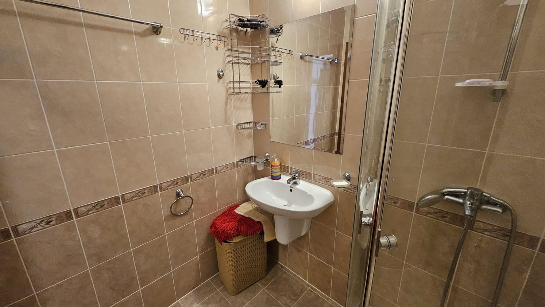 Seaside comfort just steps from the beach – one-bedroom apartment with sea view in Sveti Vlas