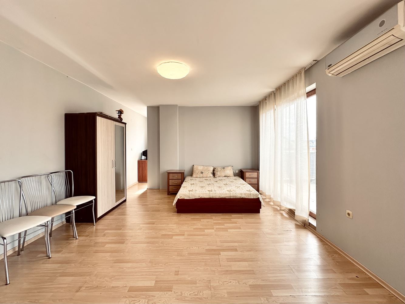 Spacious Studio with Impressive Panoramic Terrace in Sunny Beach