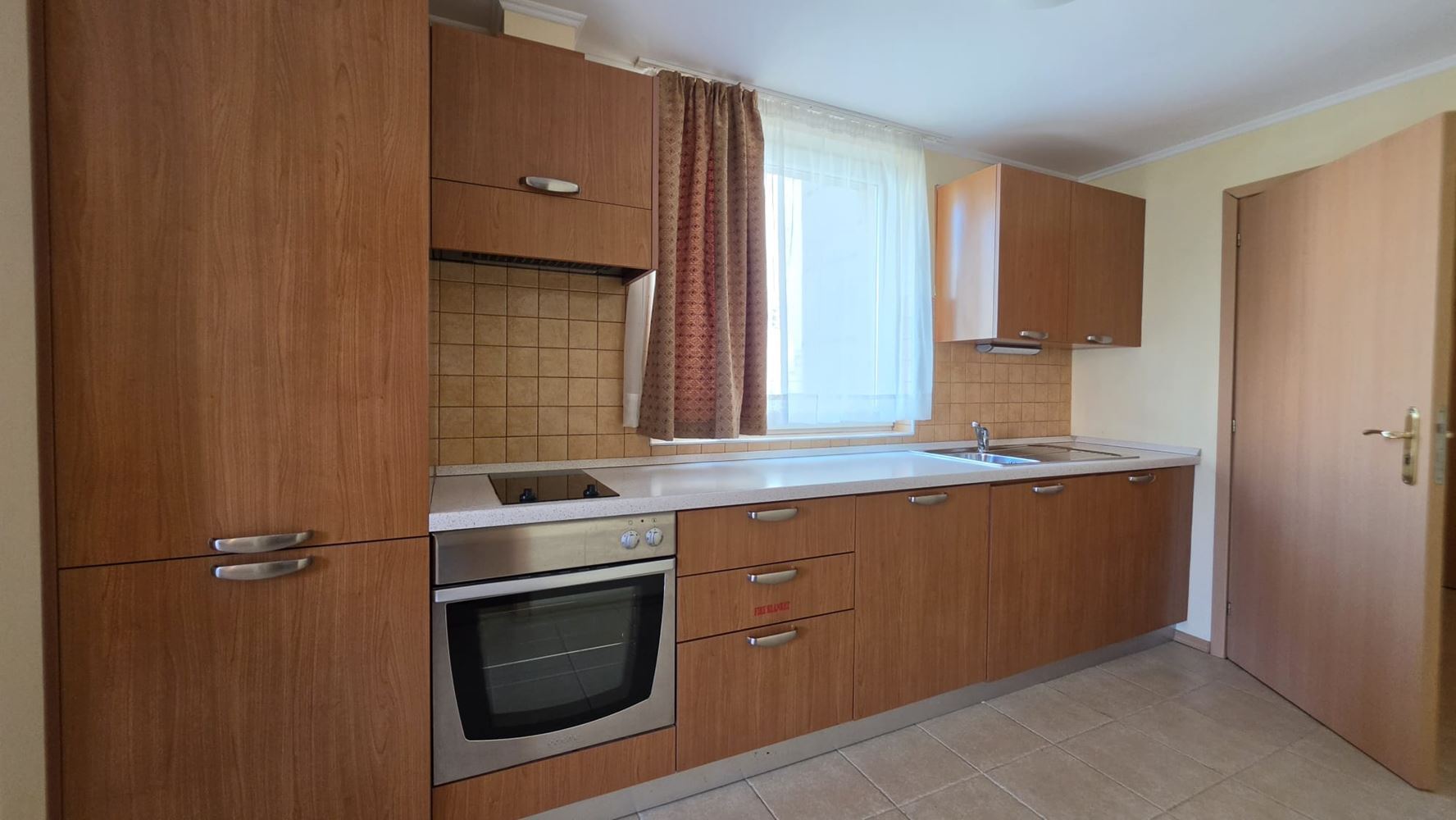 Spacious One-Bedroom Apartment on the First Line by the Sea in Pomorie