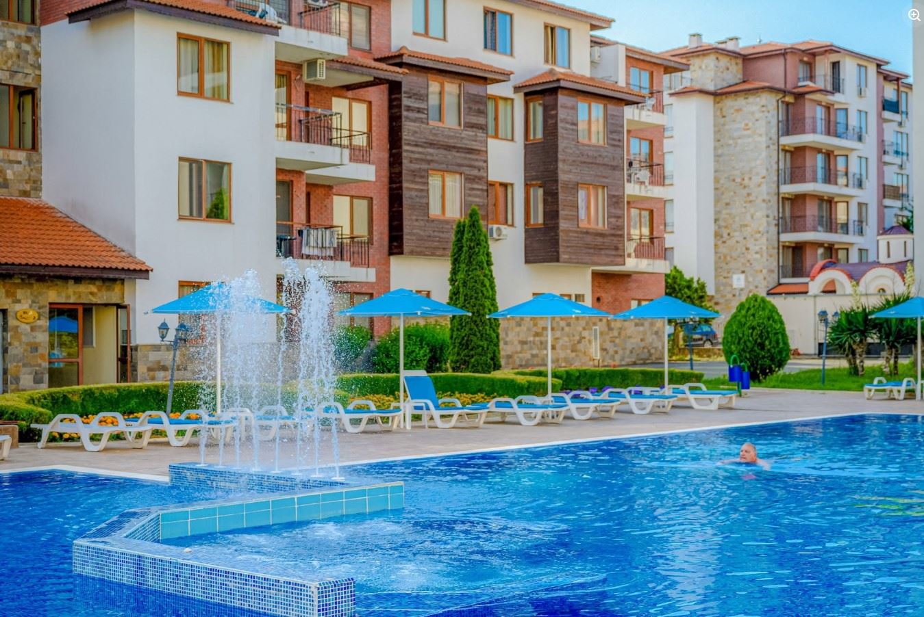 Ready-to-live-in apartment with two bedrooms in a nice complex in Nessebar