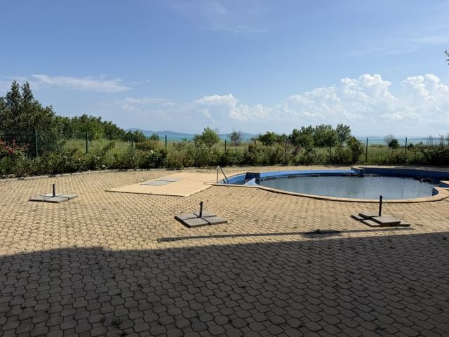 One-Bedroom Apartment on the First Line in Sarafovo – Comfort, Style and Seaside Atmosphere in a Complex