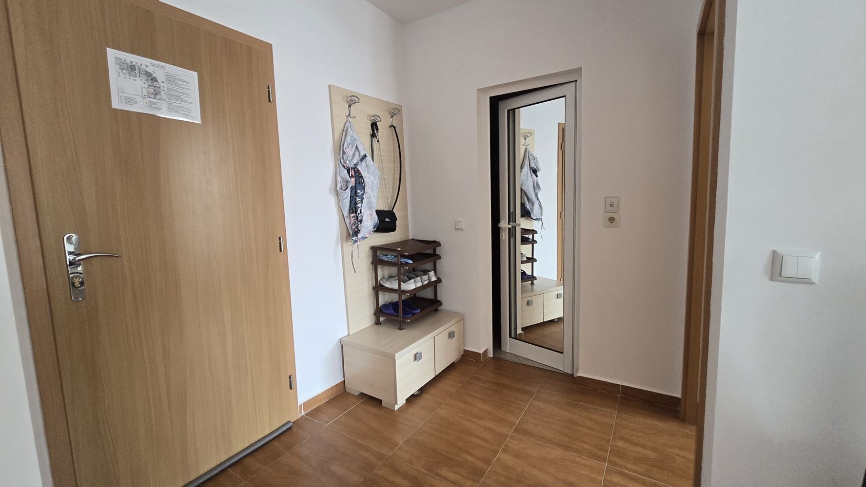 One-Bedroom Apartment with Pool View in Sveti Vlas – Just Steps from the Sea