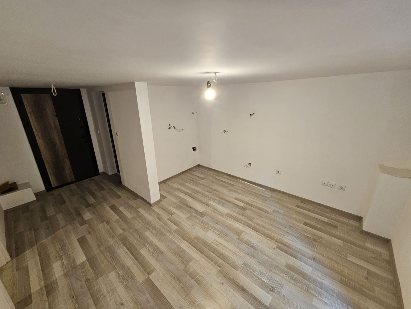 One-bedroom apartment in Sveti Vlas – bright semi-basement, ready to move in, no maintenance fee