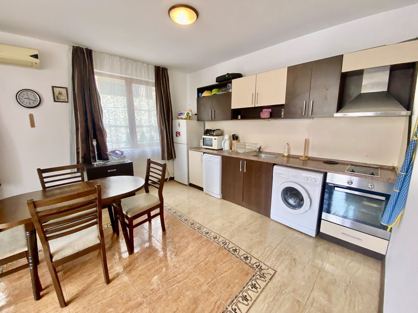 Luxury apartment on the first sea line in Sveti Vlas – two bedrooms, sea view and full infrastructure
