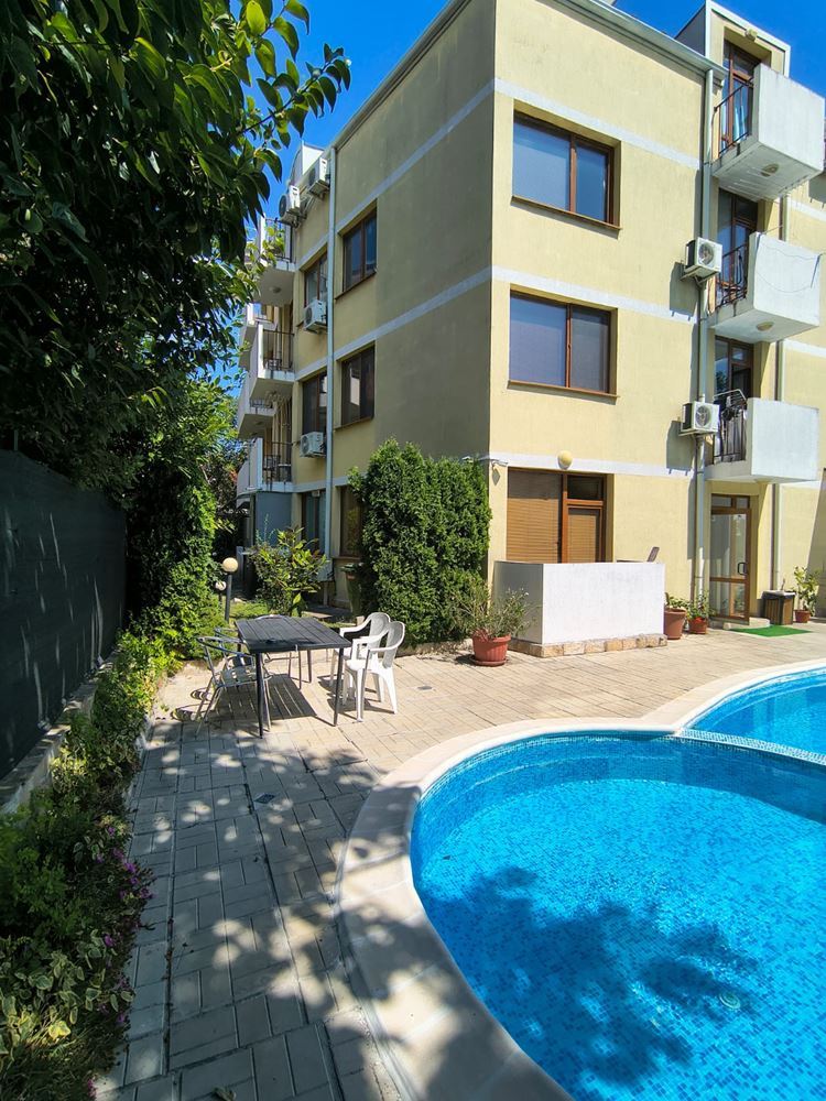 Studio Apartment in Ravda with Swimming Pool and Parking Spaces – Comfortable Seaside Property at an Affordable Price