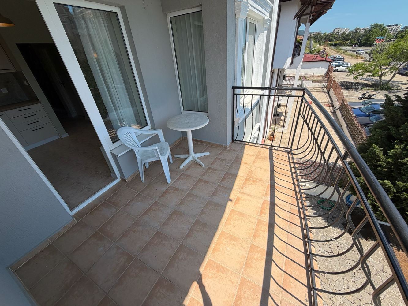 Bright and Spacious One-Bedroom Apartment with Beautiful Pool Views on the Border Between Sunny Beach and Sveti Vlas