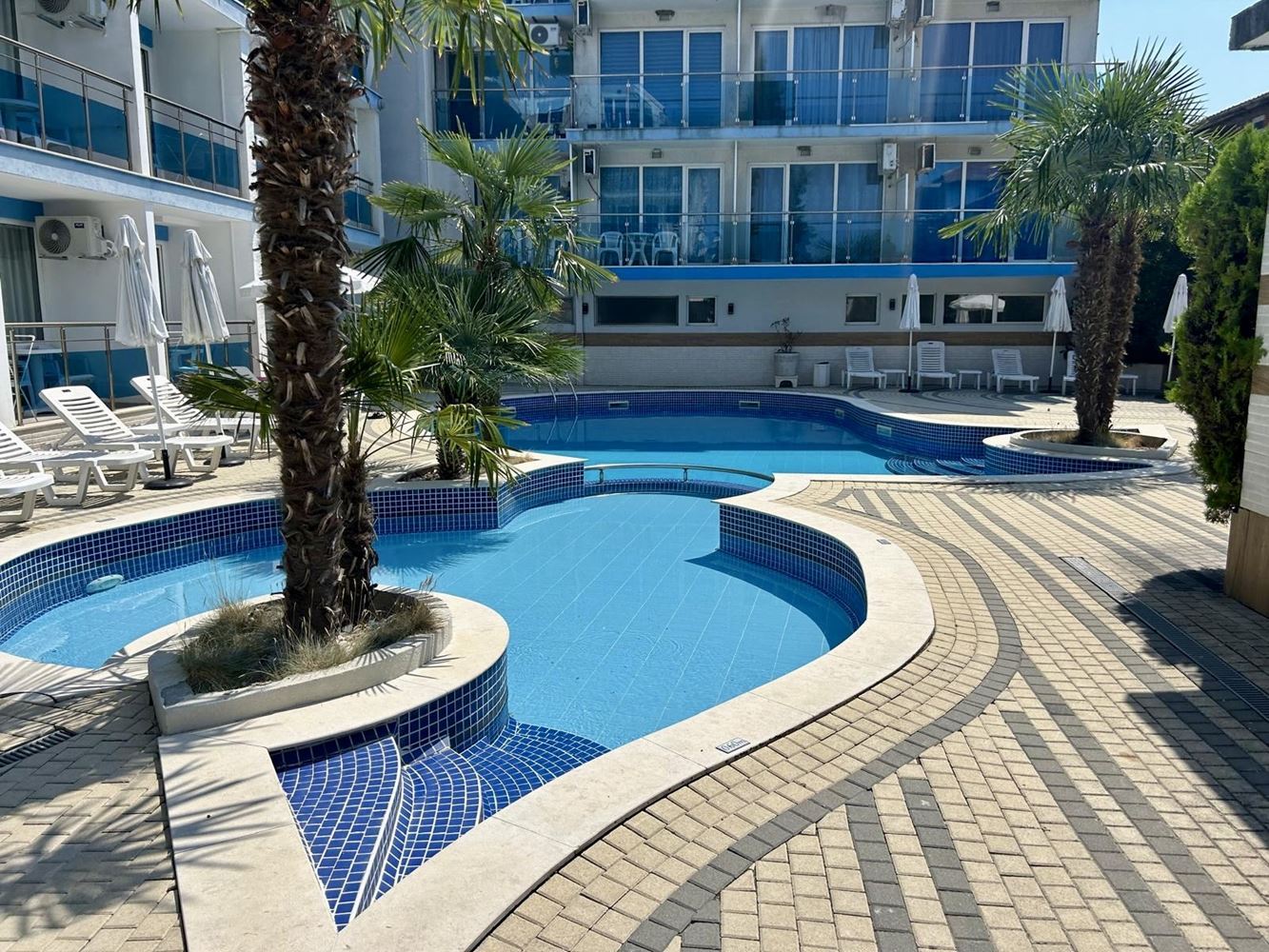 Cozy and Spacious Studio in Ahtopol – Ready for Use, Act 16 and Pool View