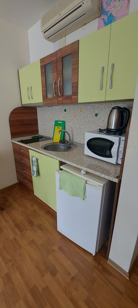 Studio with Direct Pool Access in Ravda – Comfort and a Seaside Atmosphere