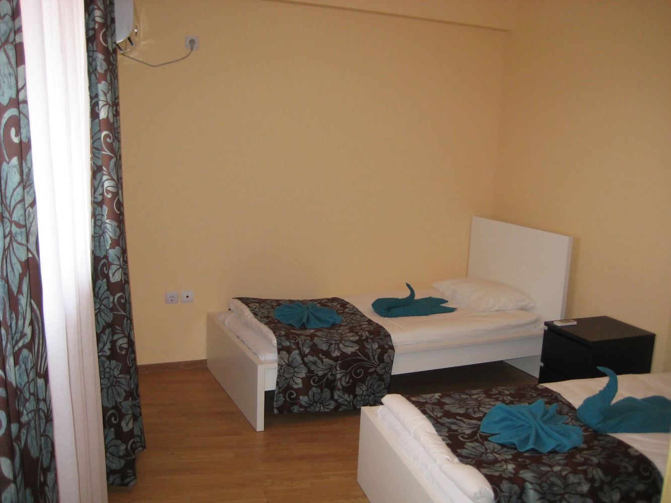 Sunny Beach: Fully Furnished and Equipped Two-Bedroom Apartment in an Excellent Well-Maintained Complex