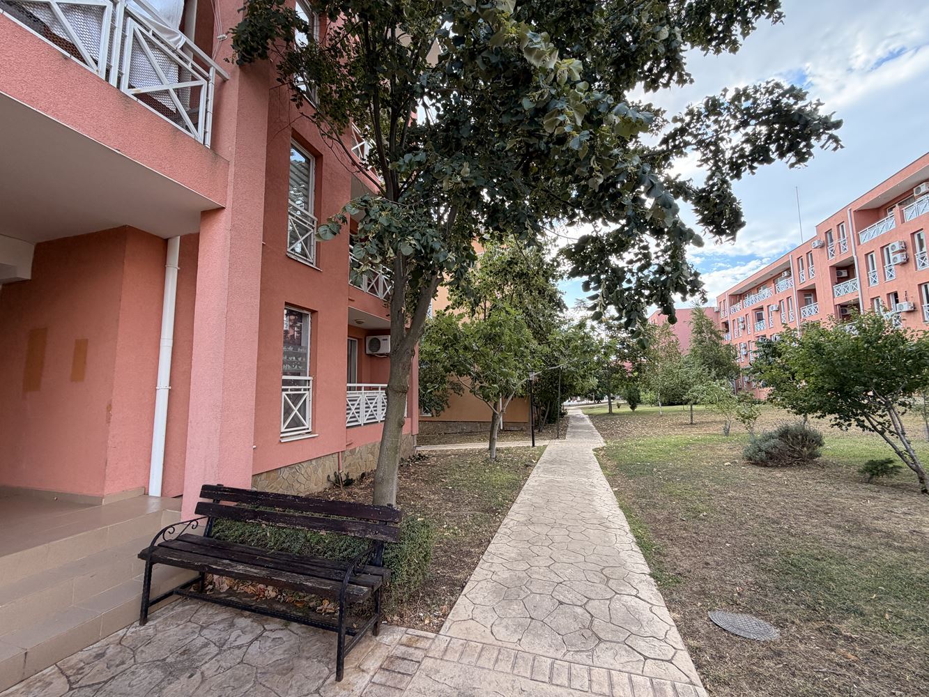 Small apartment, great opportunity – ready one-bedroom apartment near Sunny Beach