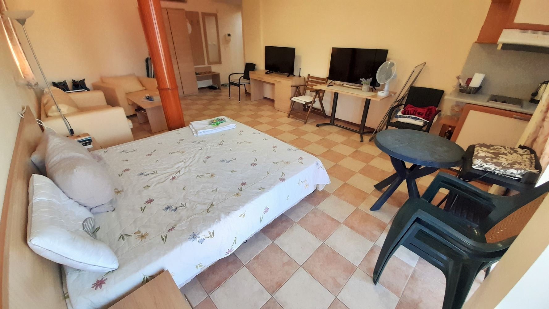 Exclusive first-line property in Sunny Beach – space, luxury, and an outstanding investment with sea panorama