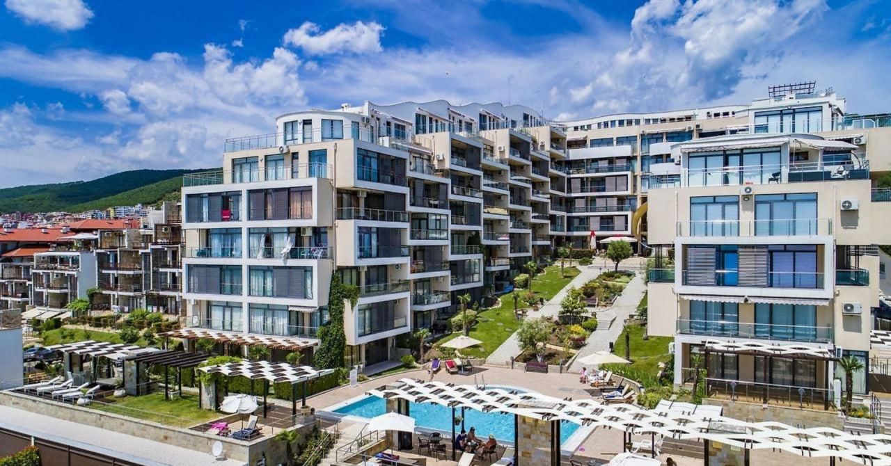 Studio with Panoramic Sea Views, Just 50 Metres from the Beach in Sveti Vlas