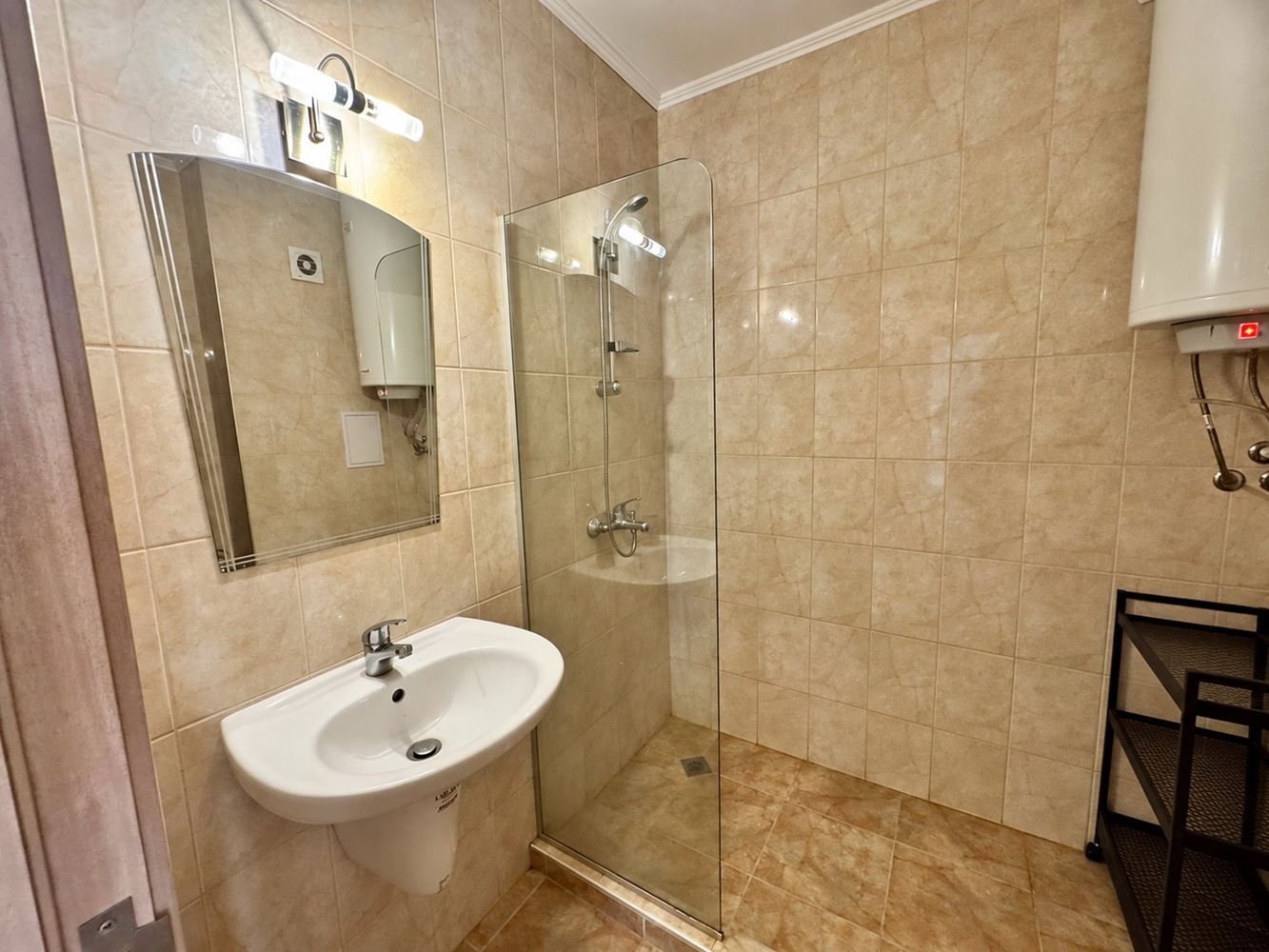 Sea view and comfort in Nessebar – fully furnished one-bedroom apartment